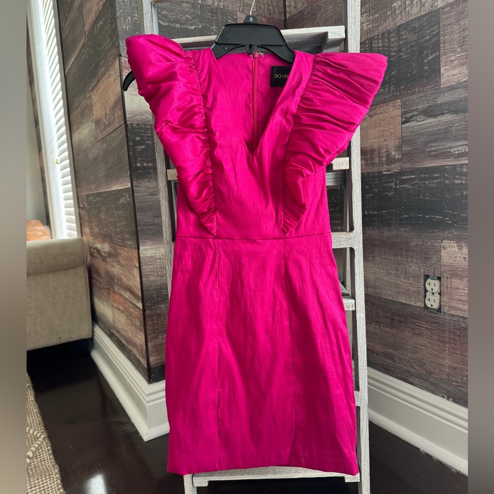 Hot pink small dress. Wore once for  homecoming.